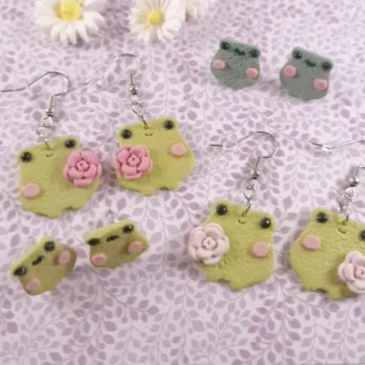 Boucles d'oreilles grenouilles kawaii